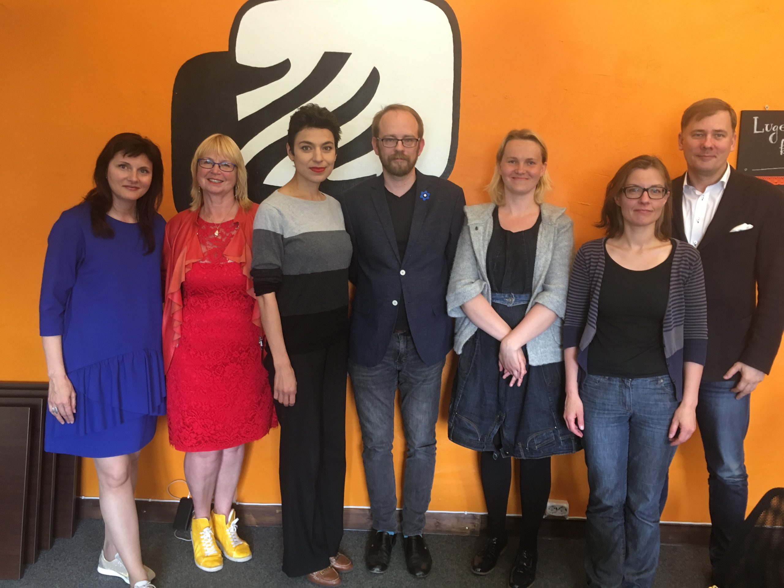 Eesti Suhtekorraldajate Liidu uus juhatus Aive Hiiepuu Aune Past Aleksandra Moorast Lauri Linnamäe Annela Laaneots Krista Must Margus Mets Eesti Suhtekorraldajate Liidu uus juhatus Aive Hiiepuu Aune Past Aleksandra Moorast Lauri Linnamäe Annela Laaneots Krista Must Margus Mets