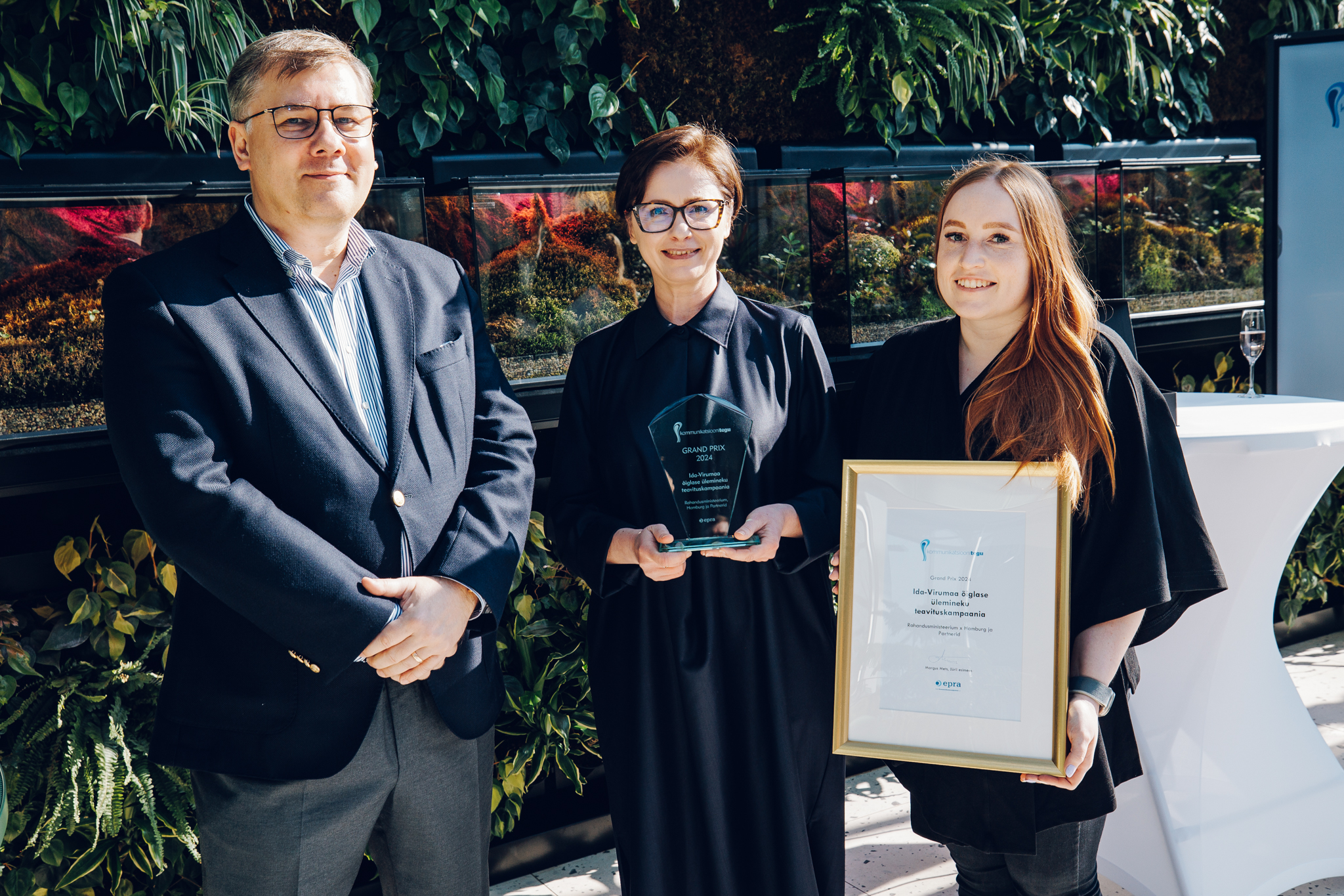 Galerii: EPRA žürii jagas oranžeriis Kommunikatsiooniteo konkursi auhindu
