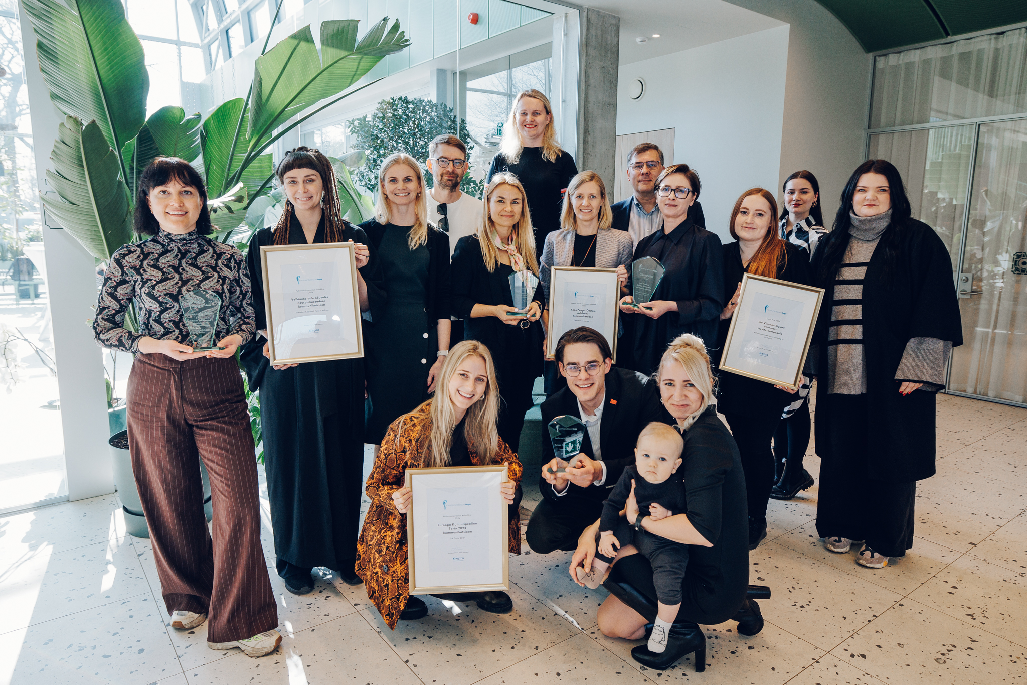 Galerii: EPRA žürii jagas oranžeriis Kommunikatsiooniteo konkursi auhindu Galerii: EPRA žürii jagas oranžeriis Kommunikatsiooniteo konkursi auhindu